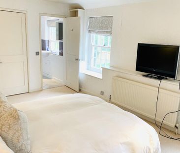 High Street - Photo 5