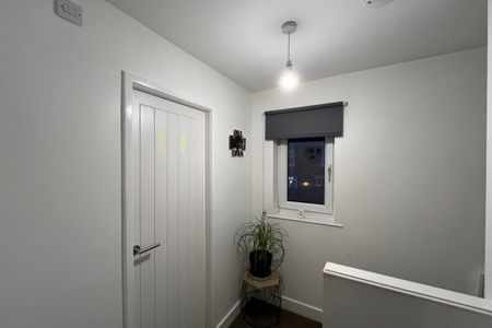 Pennycroft Road - Photo 2