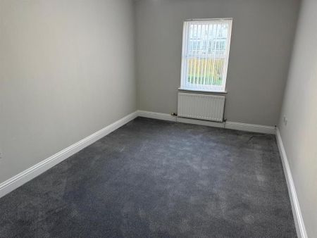 48 The Demesne, Carryduff, Belfast, BT8 8GU - Photo 4