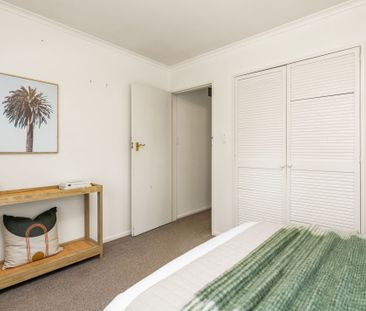 Low Maintenance Townhouse - Photo 5