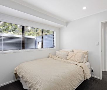 Browns Bay Family Home! - Photo 6
