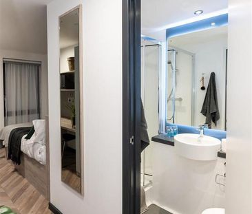 1 bedroom in a flat share to rent - Photo 6