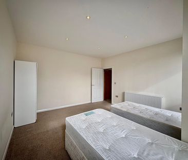 High Street, Camberley, Surrey, GU15 - Photo 1