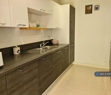 4 bedroom terraced house to rent - Photo 4