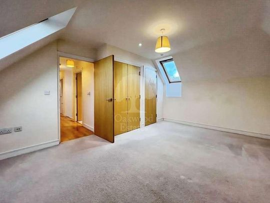 Grange View, Hazlemere, HP15 - Photo 1