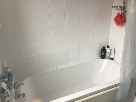 1 Bed Flat, Coundon, CV1 - Photo 3