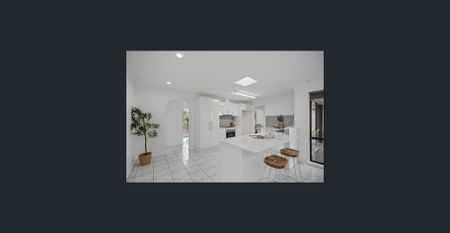 STUNNING FAMILY HOME - Photo 4