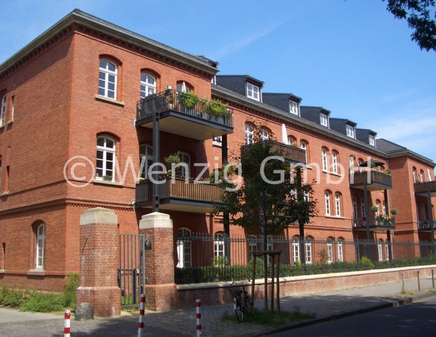 Besondere, charmante & helle 3-Zi.-Whg (ca. 74m² reine Wfl.) mit Charakter im Tannenhof II - Photo 1