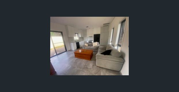 Brand New Luxury 2-Bedroom Granny Flat – Prime Silverwater - Photo 1