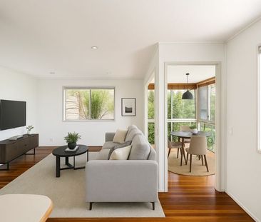 Highset Family Home in Prime Bulimba Location with Northshore Views - Photo 2
