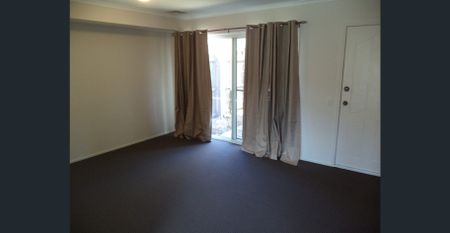 HERSTON TOWNHOUSE - Photo 2