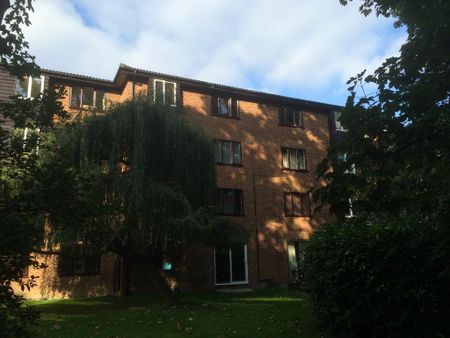 1 bedroom apartment to rent - Photo 2