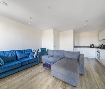 St. Johns Road, New Malden - Photo 1