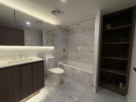 For Lease - 19 Bathurst Street Unit# 2011, Toronto, Ontario - Photo 3