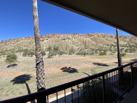 Furnished Studio Apartment - Photo 5