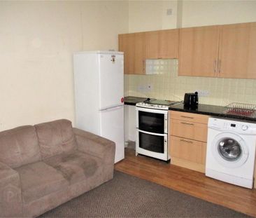 19a Dunluce Avenue, Queens Quarter!, Belfast, BT9 7AW - Photo 5