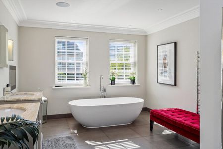 A magnificent and beautifully designed 7 bedroom detached house finished to an exceptional specification. - Photo 4