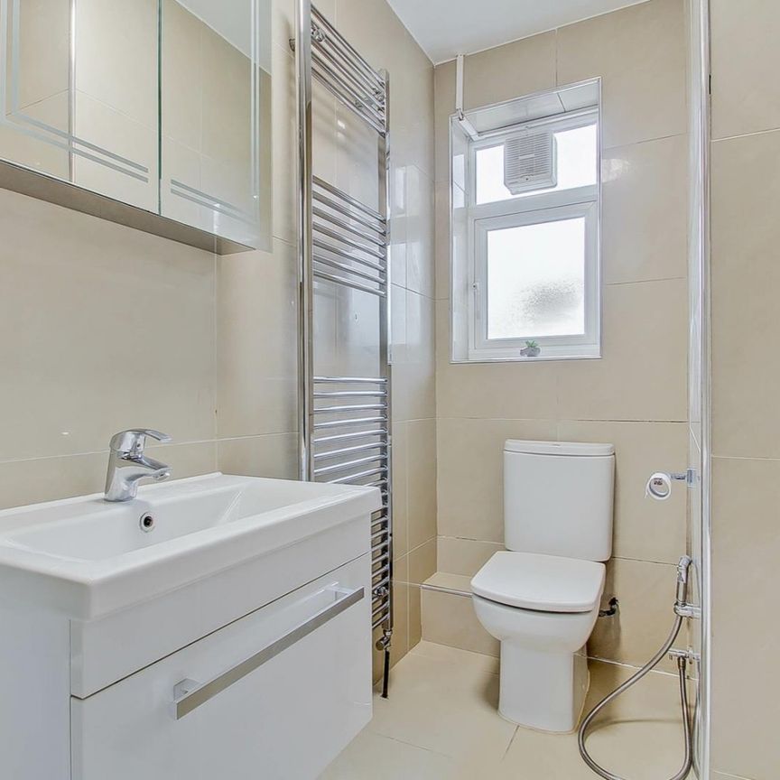 Greville Court, South Vale, Harrow, HA1 3PL - Photo 1