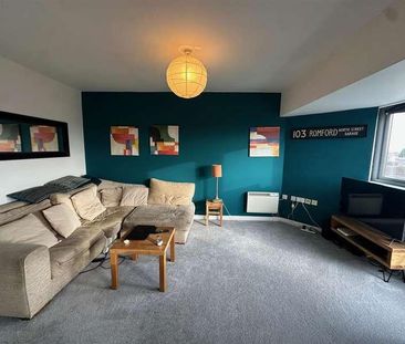 Edith Court, Bedfont, TW14 - Photo 2