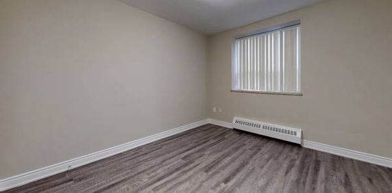 1 BEDROOM APARTMENT FOR RENT - DOWNTOWN BURLINGTON - Photo 2