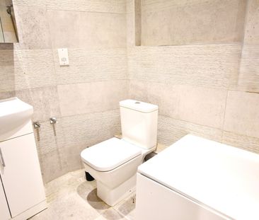 Finchley Road, NW3, London - Photo 4