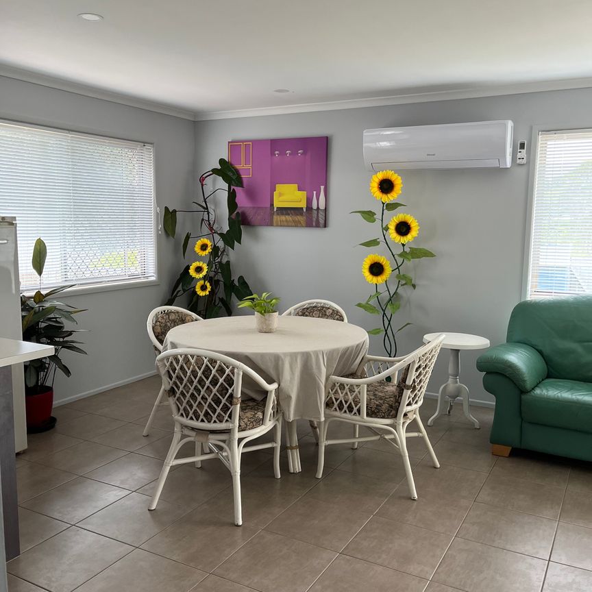 Morayfield - Photo 1