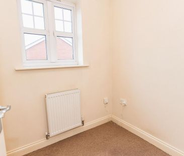 4 bedroom terraced house to rent - Photo 1