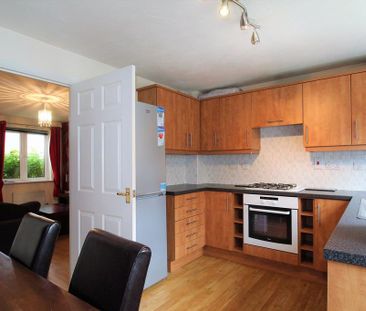 2 bedroom semi-detached house to rent - Photo 6