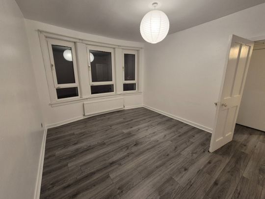 2 Bed Flat, Bangorshill Street, G46 - Photo 1