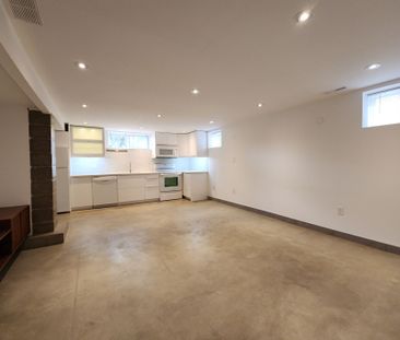 For Lease - 221 Thirtieth Street Unit# Basement, Toronto, Ontario - Photo 3