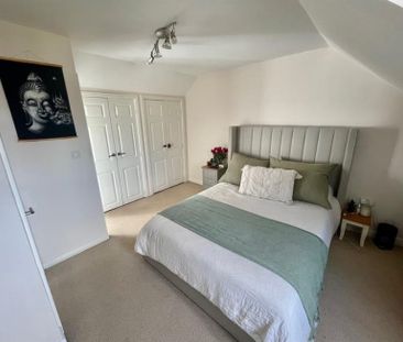 4 Bedroom Semi Detached To Let - Photo 2