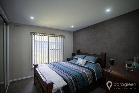 FULLY FURNISHED 3 BED RENTAL - Photo 5