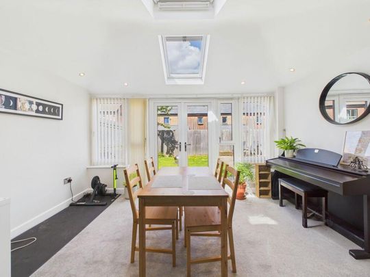 2 bedroom house to rent - Photo 1