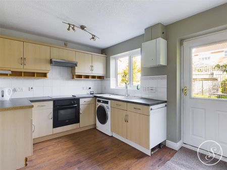 Stonegate Crescent, Meanwood, Leeds - Photo 3