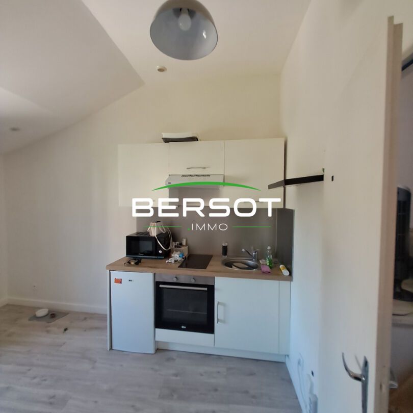 Location Besançon, Appartement T1 avec chambre séparée - Photo 1