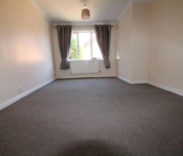 3 bedroom detached house to rent - Photo 5