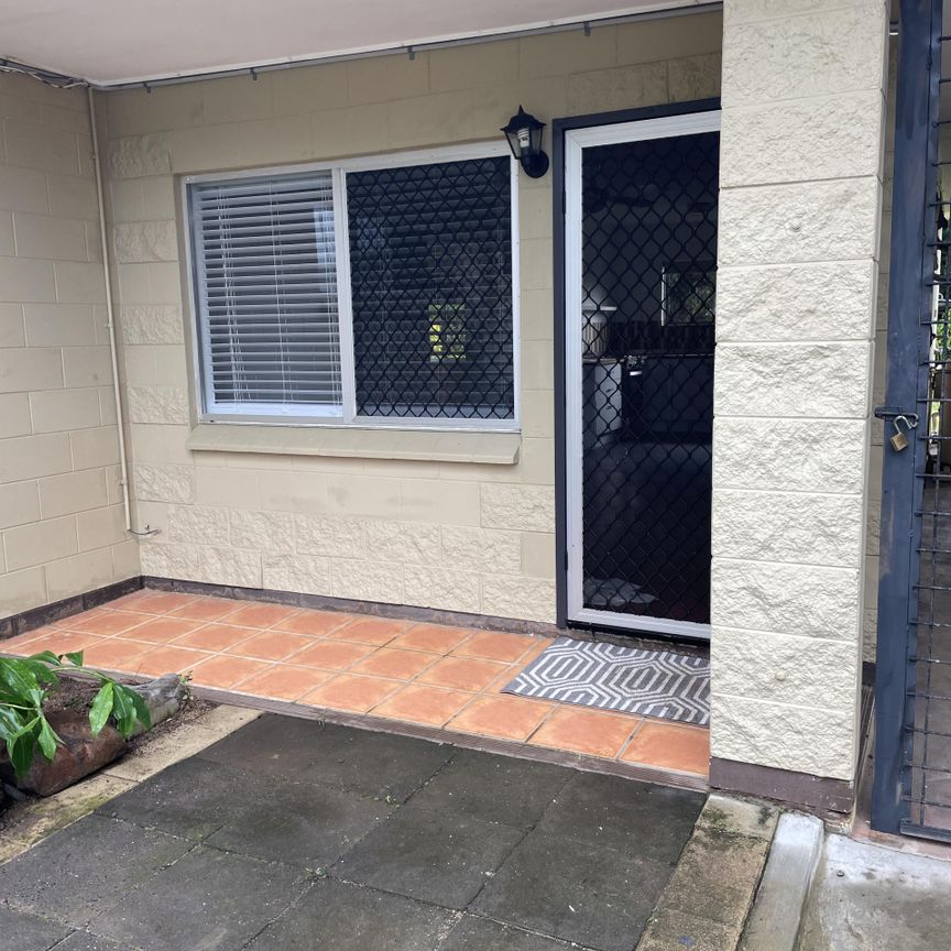 2/4 Kurruk Close, White Rock, QLD 4868 - Photo 1