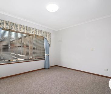 CONVENTIENTLY LOCATED! - Photo 1