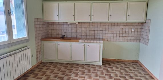 Location Maison 6 pièces 91m² - Photo 2
