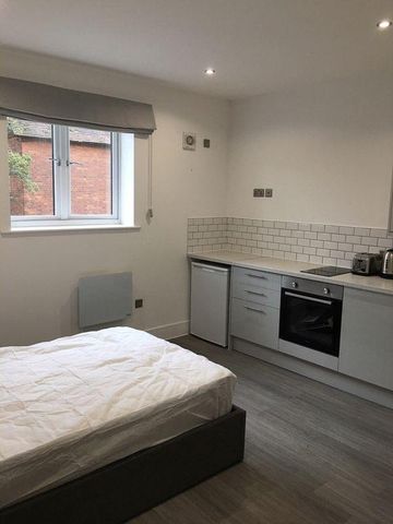 Studio to rent - Photo 2