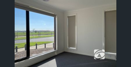 EVERGREEN ESTATE CLYDE - Photo 2