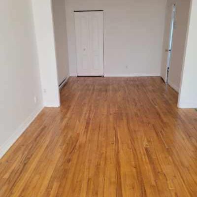 5 1/2 Anjou à louer - Photo 1