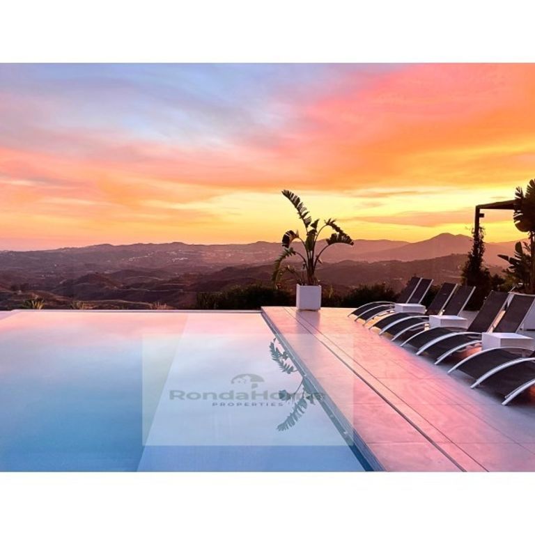 4 room luxury Villa for rent in Mijas, Andalusia - Photo 1