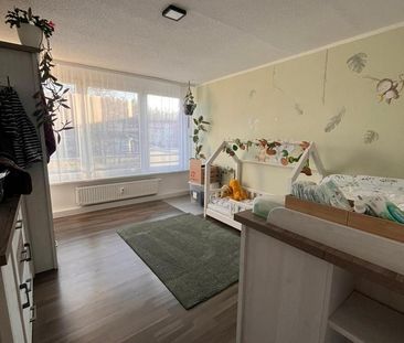 Super sonnige Fünf-Raumwohnung - Photo 6