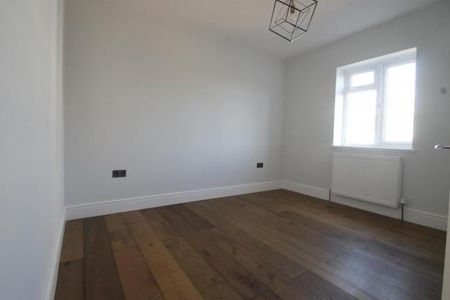 2 Bed Flat, Streatham Court, SW16 - Photo 4