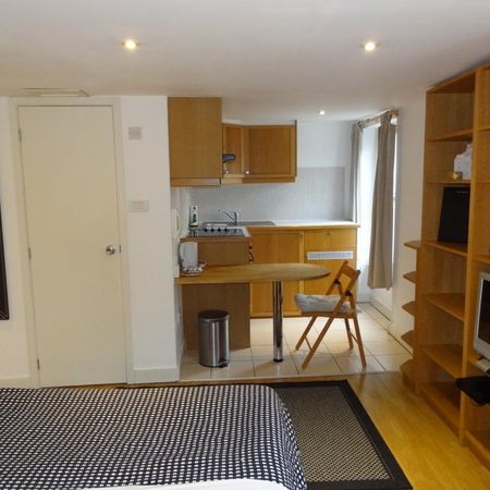 Flat 28 Cartwright Gardens, Bloomsbury WC1H 9EH - Photo 4