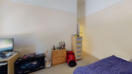 Student Properties to Let - Photo 2