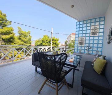 Μονοκατοικία 215 τ.μ. προς ενοικίαση - Photo 1