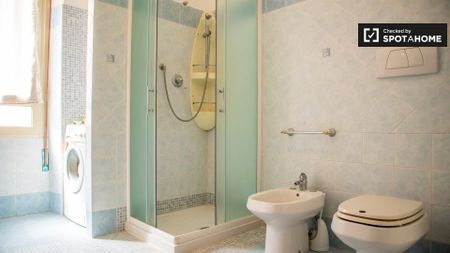 rome, Lazio 00176 - Photo 4