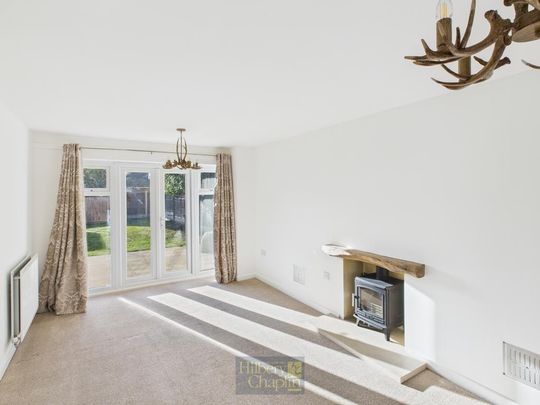 5 bedroom detached house to rent - Photo 1